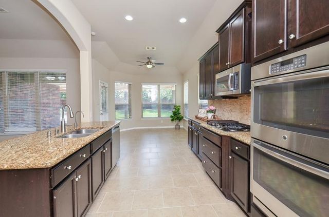 4327 Estes Ridge Lane, Katy, TX 77493