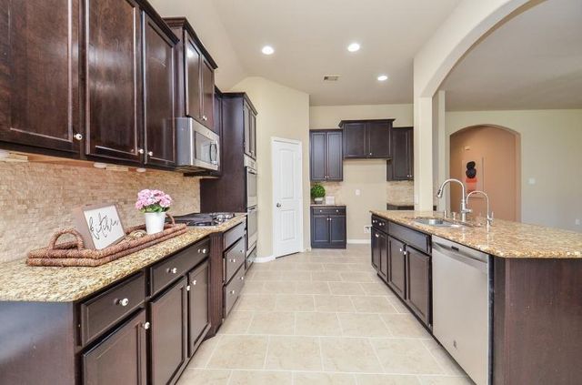 4327 Estes Ridge Lane, Katy, TX 77493