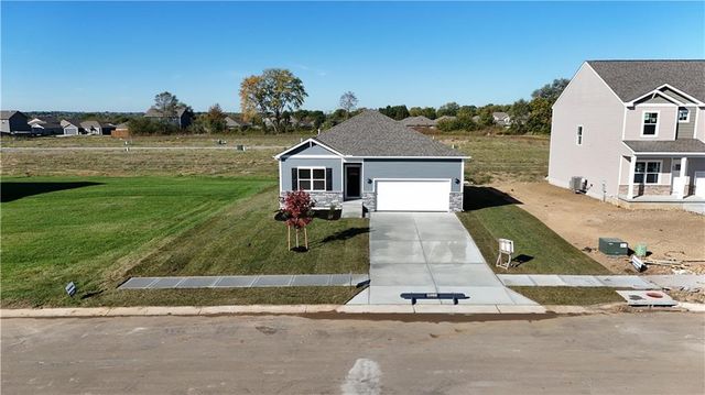 618 Fallen Leaf Drive, Belton, MO 64012