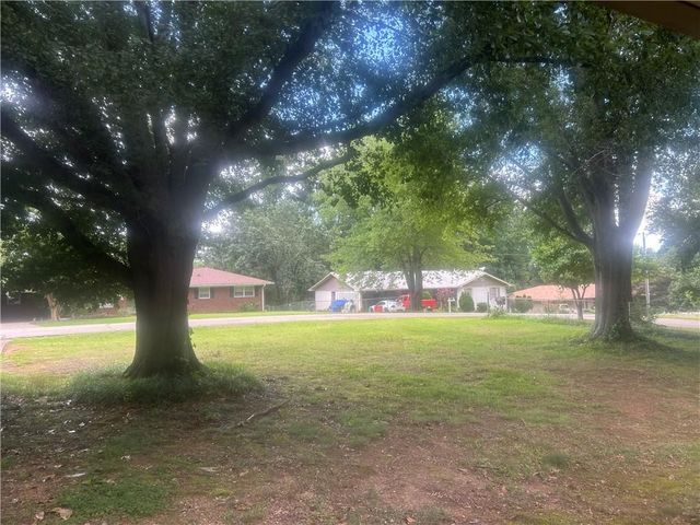3814 Todd Drive, Oakwood, GA 30566