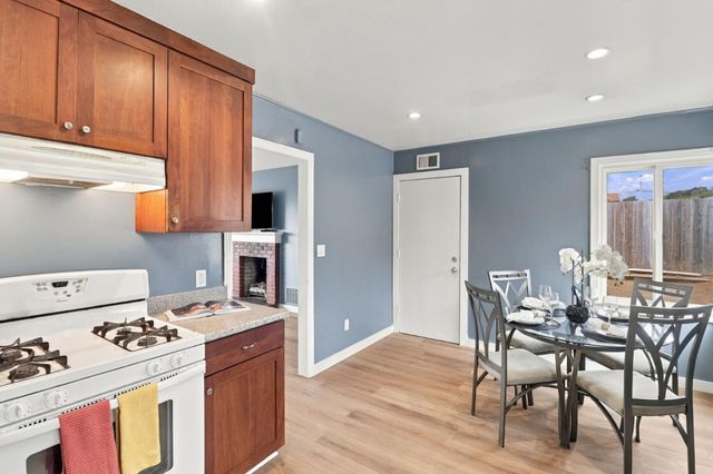 527 Fremont Avenue, Pacifica, CA 94044