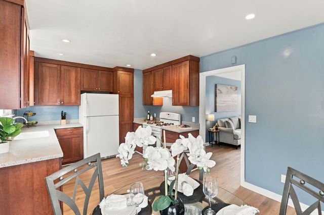527 Fremont Avenue, Pacifica, CA 94044