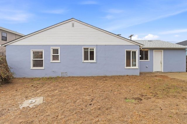 527 Fremont Avenue, Pacifica, CA 94044