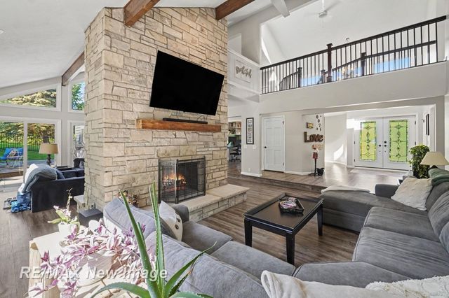 7190 Dark Lake Drive, Clarkston, MI 48346