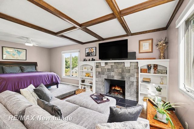 7190 Dark Lake Drive, Clarkston, MI 48346