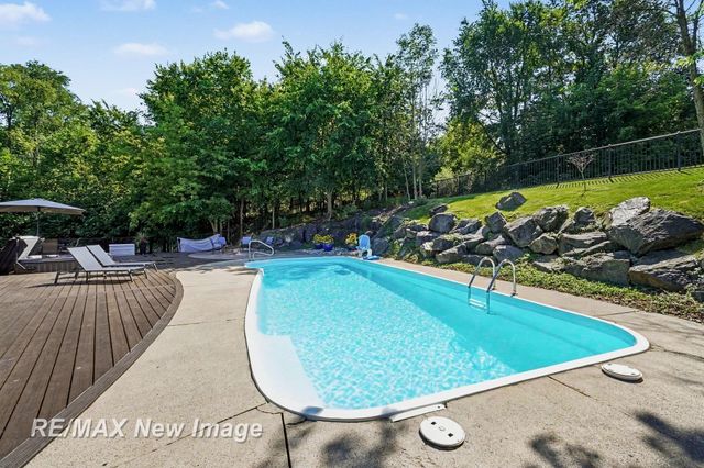 7190 Dark Lake Drive, Clarkston, MI 48346