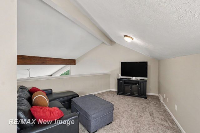 7190 Dark Lake Drive, Clarkston, MI 48346