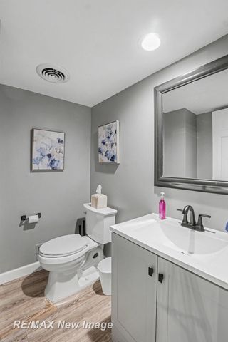 7190 Dark Lake Drive, Clarkston, MI 48346