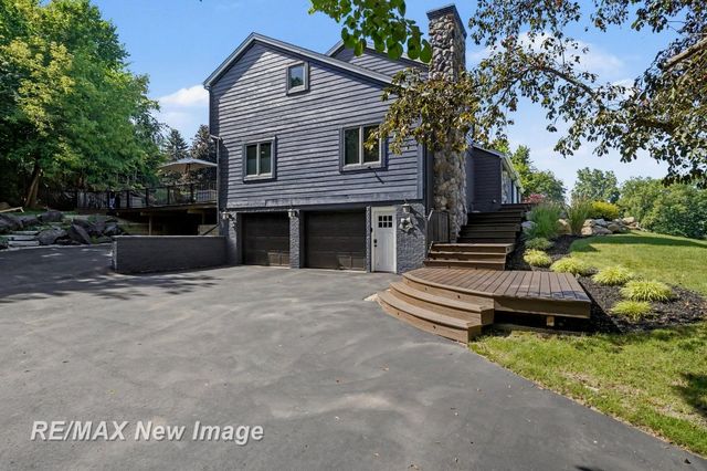 7190 Dark Lake Drive, Clarkston, MI 48346