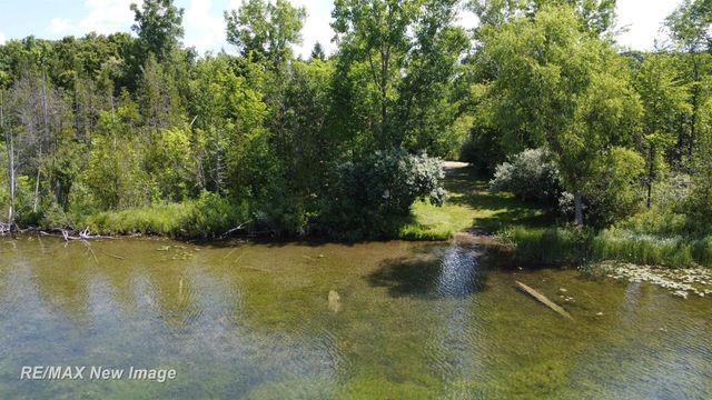 7190 Dark Lake Drive, Clarkston, MI 48346