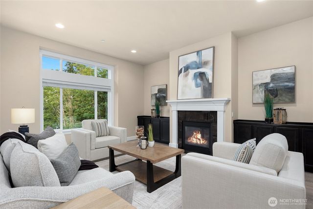16125 SE 44th Way, Bellevue, WA 98006