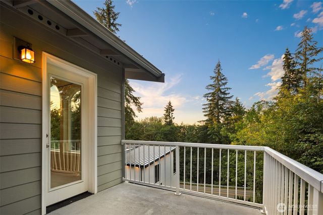 16125 SE 44th Way, Bellevue, WA 98006