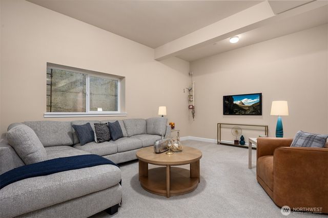 16125 SE 44th Way, Bellevue, WA 98006