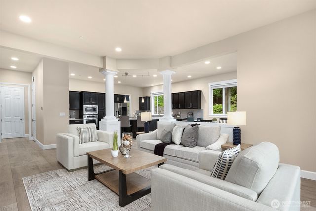 16125 SE 44th Way, Bellevue, WA 98006