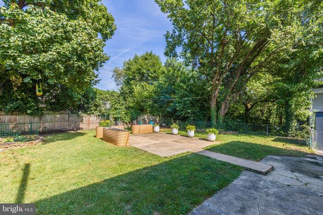 2910 BAYONNE AVE, Baltimore, MD 21214