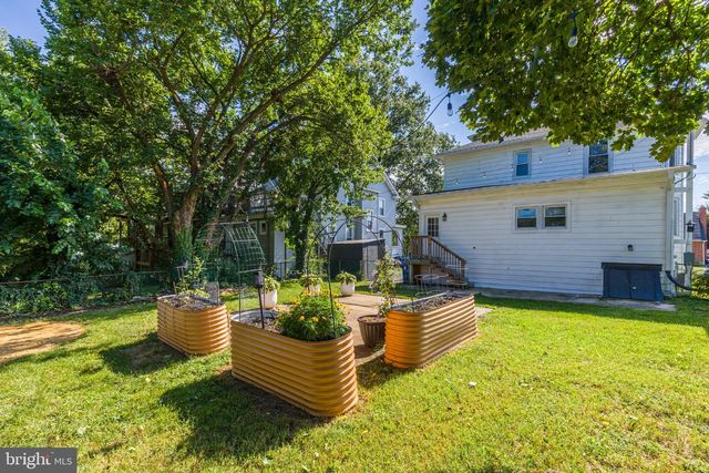 2910 BAYONNE AVE, Baltimore, MD 21214