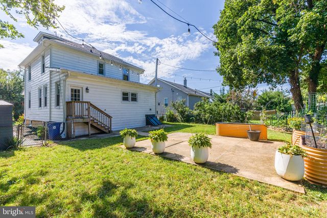 2910 BAYONNE AVE, Baltimore, MD 21214