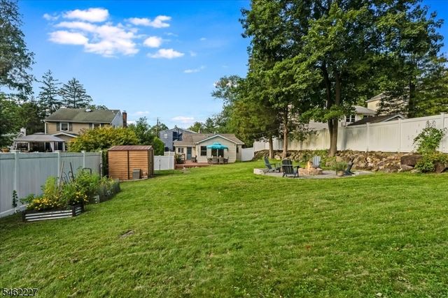 26 Lenape Trl, Wayne Twp., NJ 07470