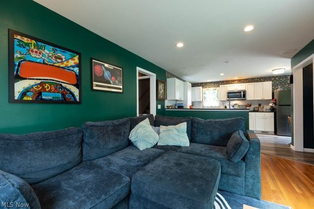 472 E 329th Street, Willowick, OH 44095