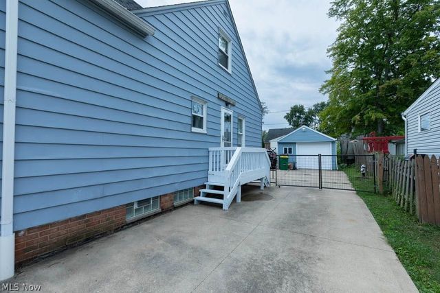 472 E 329th Street, Willowick, OH 44095