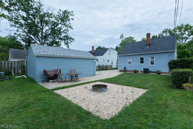 472 E 329th Street, Willowick, OH 44095