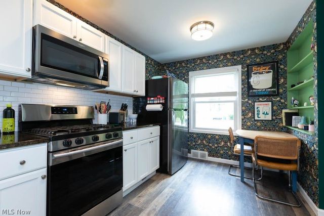 472 E 329th Street, Willowick, OH 44095
