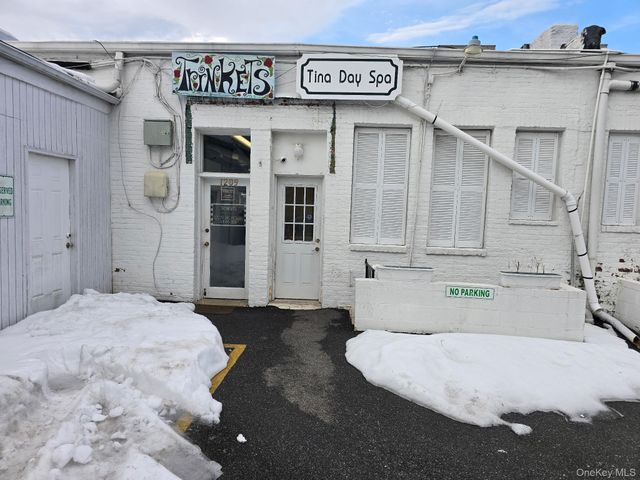 1209 Broadway 1209, Hewlett, NY 11557