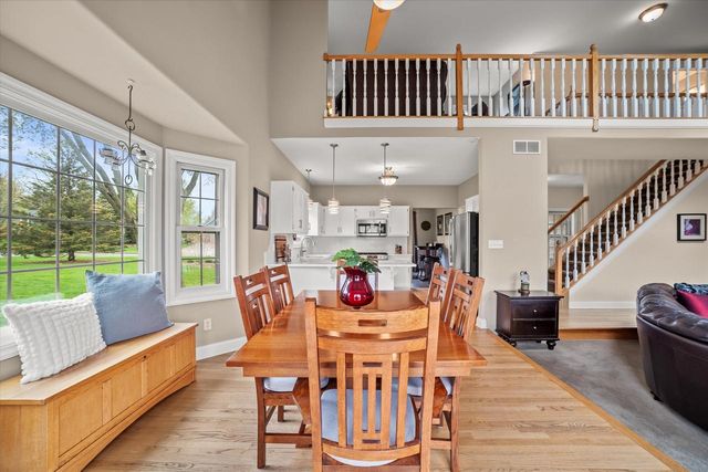 12355 Whitaker AVENUE, Greenfield, WI 53228