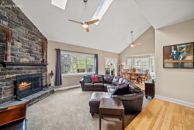 12355 Whitaker AVENUE, Greenfield, WI 53228