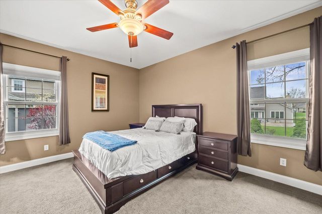 12355 Whitaker AVENUE, Greenfield, WI 53228