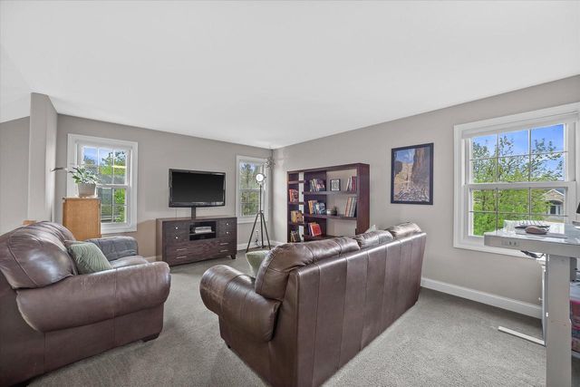 12355 Whitaker AVENUE, Greenfield, WI 53228