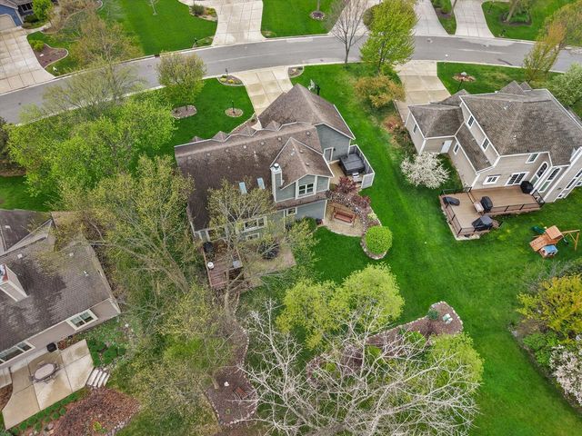 12355 Whitaker AVENUE, Greenfield, WI 53228
