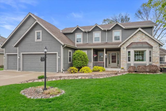 12355 Whitaker AVENUE, Greenfield, WI 53228