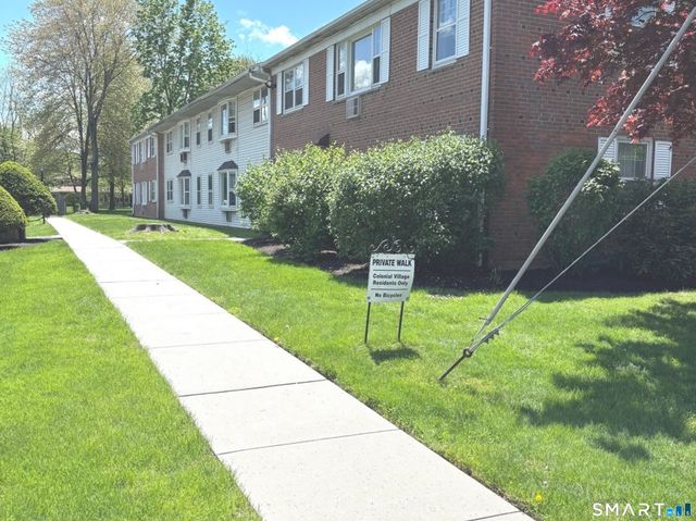 117 Shadow Lane B2, West Hartford, CT 06110