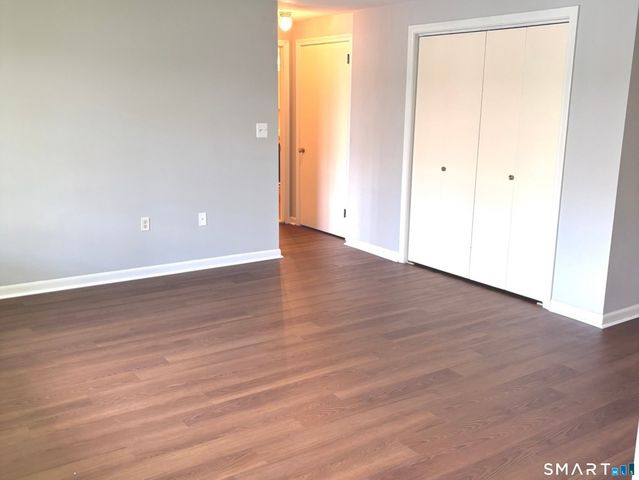 117 Shadow Lane B2, West Hartford, CT 06110