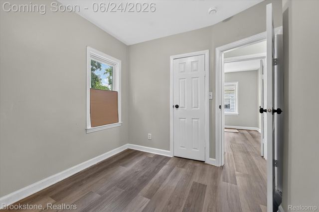 7203 Orchard Avenue, Warren, MI 48091