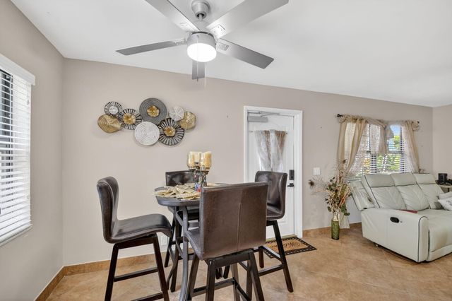 743 Burgundy P, Delray Beach, FL 33484