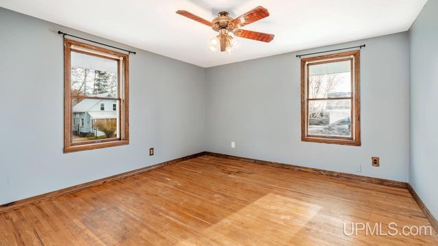 529 Harding Avenue, Kingsford, MI 49802