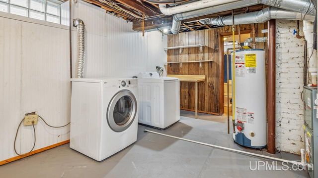 529 Harding Avenue, Kingsford, MI 49802