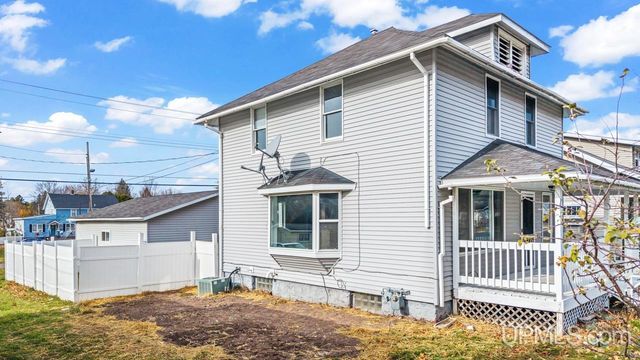 529 Harding Avenue, Kingsford, MI 49802