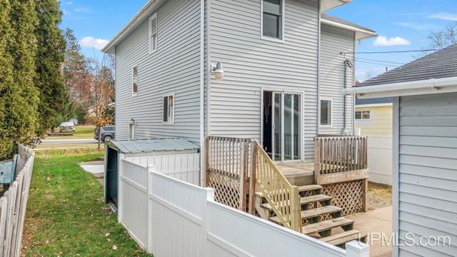 529 Harding Avenue, Kingsford, MI 49802