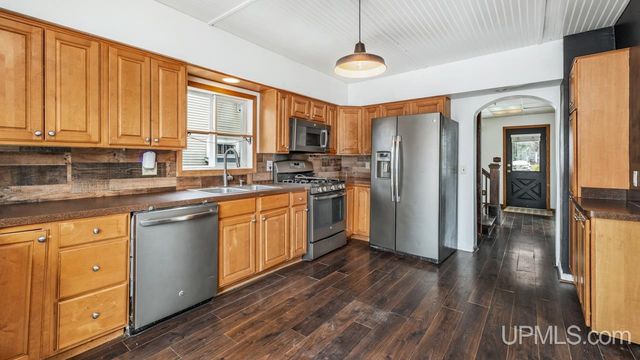 529 Harding Avenue, Kingsford, MI 49802