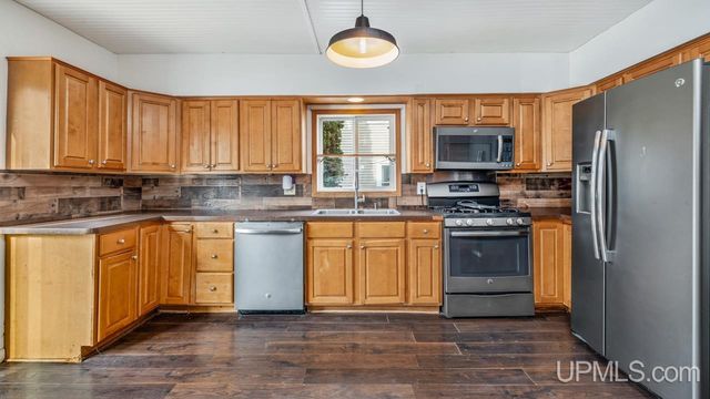 529 Harding Avenue, Kingsford, MI 49802