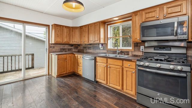 529 Harding Avenue, Kingsford, MI 49802