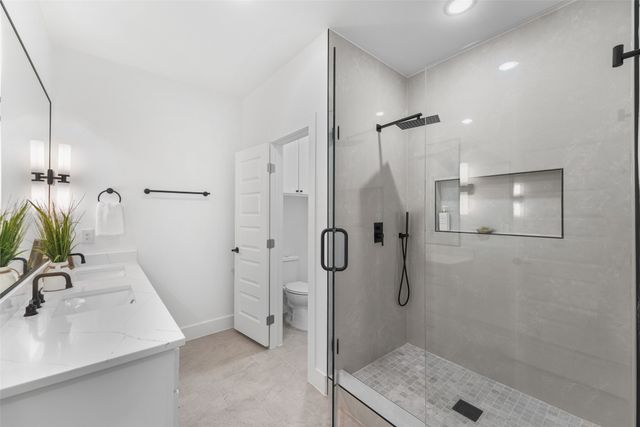 510 Paradise Street, Fort Worth, TX 76111