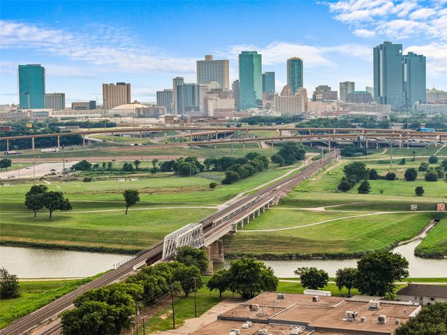 510 Paradise Street, Fort Worth, TX 76111