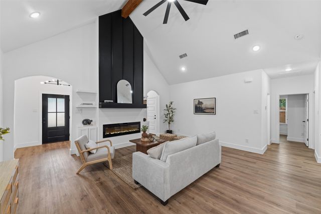 510 Paradise Street, Fort Worth, TX 76111