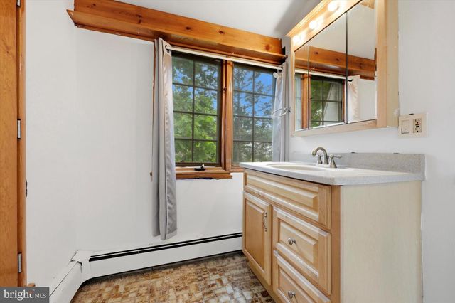 801 E PENN PINES BLVD, Aldan, PA 19018