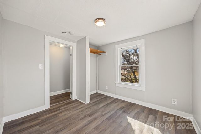 1127 W 5th Avenue, Gastonia, NC 28052