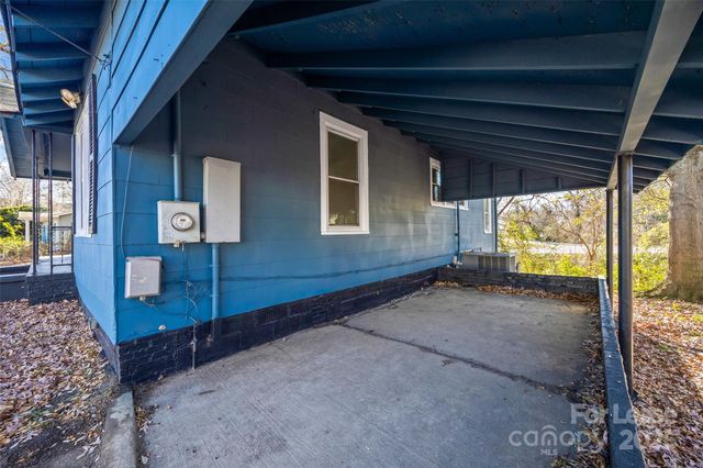 1127 W 5th Avenue, Gastonia, NC 28052